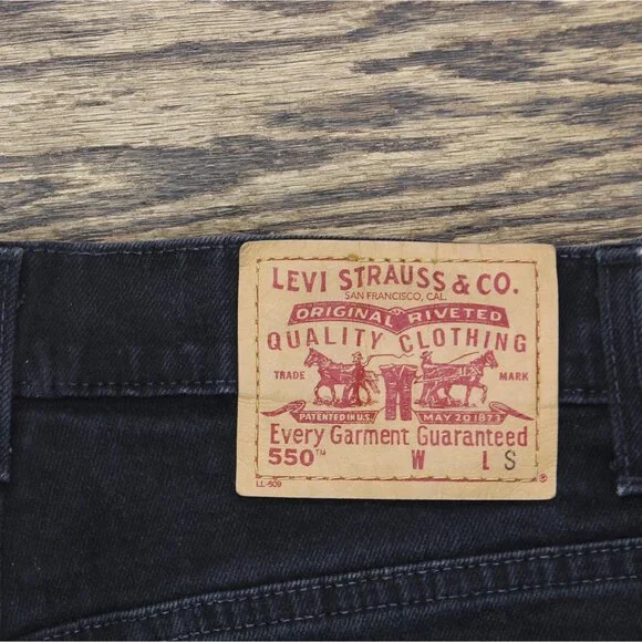 Levi's Womens Vintage Y2K Relaxed Fit Tapered Leg Jeans Black 10 Misses Short - Picture 3 of 7